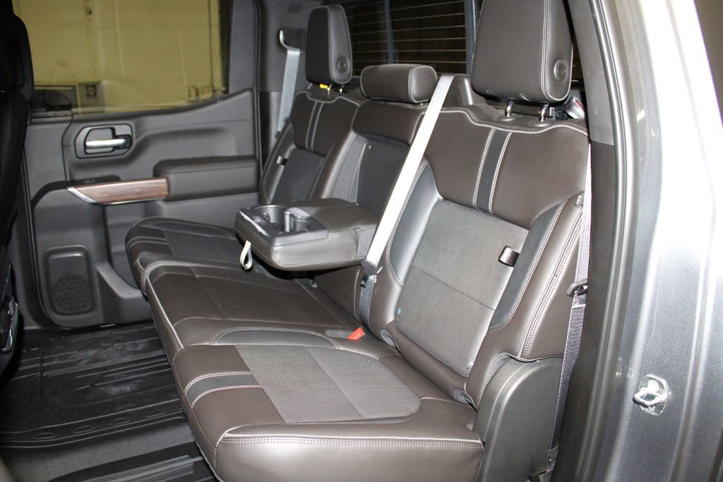 Used 2019 Chevrolet Silverado 1500 High Country w/ High Country Premium Package image 28