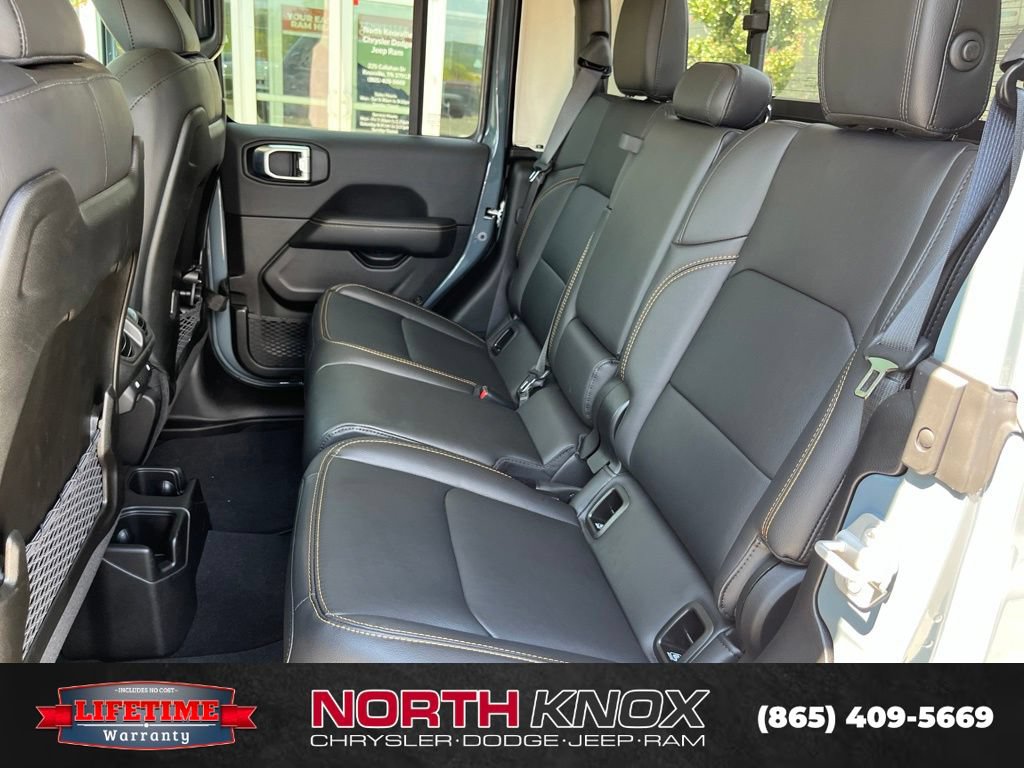 New 2026 Jeep Gladiator Sport AWD/4WD image 16