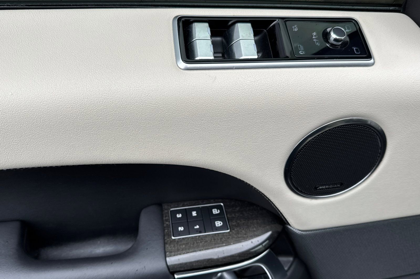 Used 2022 Land Rover Range Rover Sport HSE Silver Edition image 10