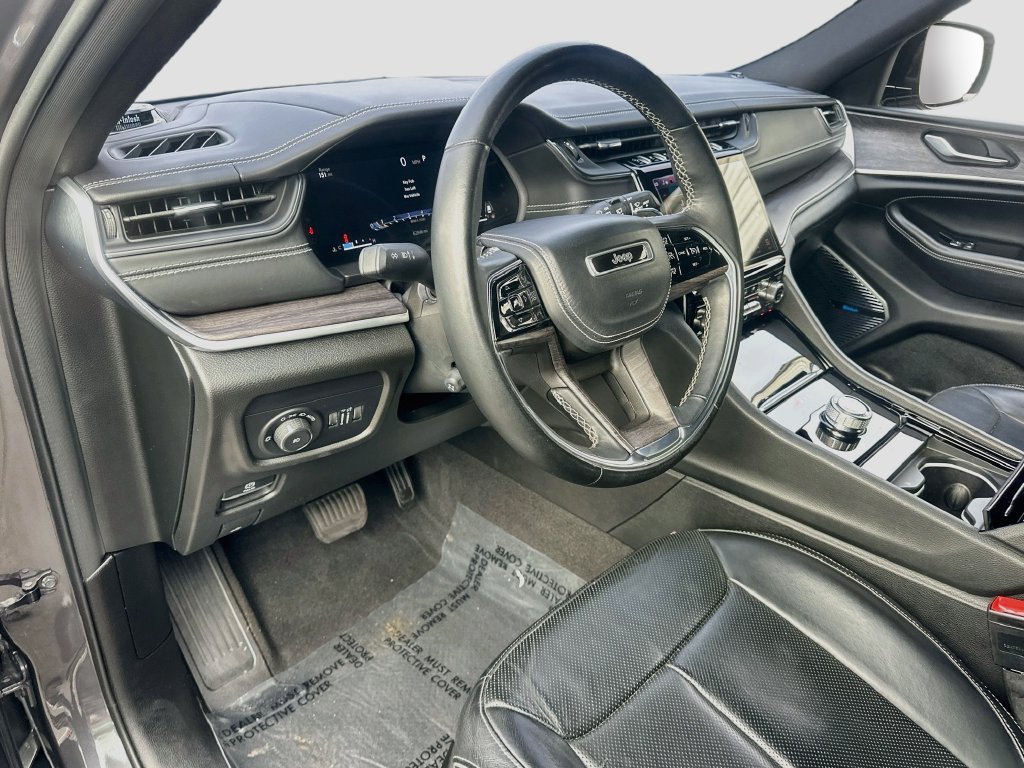 Used 2022 Jeep Grand Cherokee L Overland RWD image 9