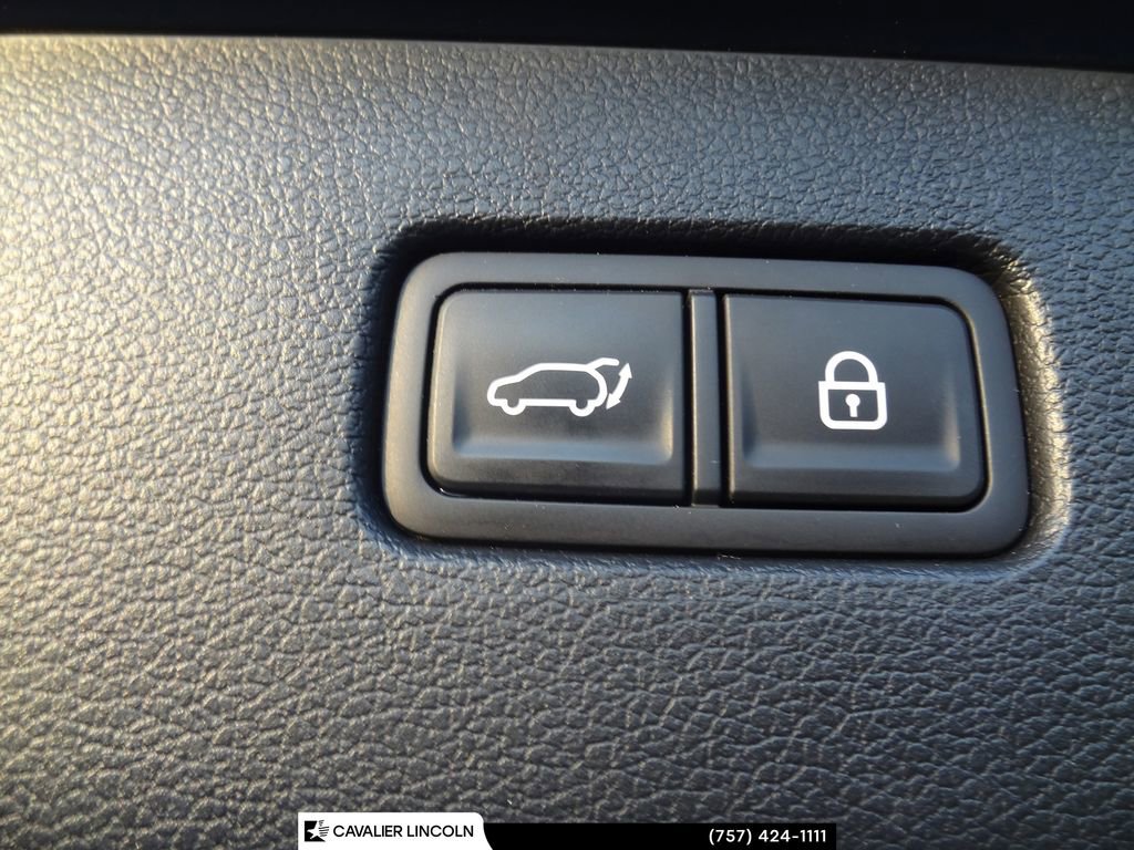 Used 2021 Genesis GV80 2.5T w/ Advanced Package 02 image 12