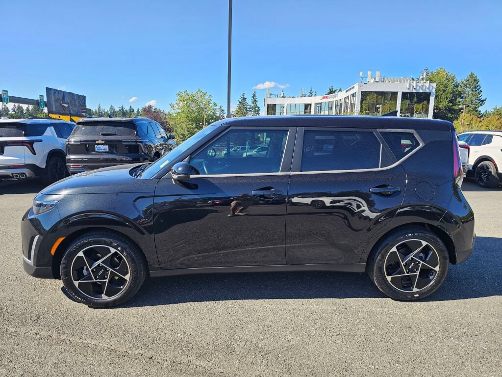 Certified 2023 Kia Soul EX FWD image 8