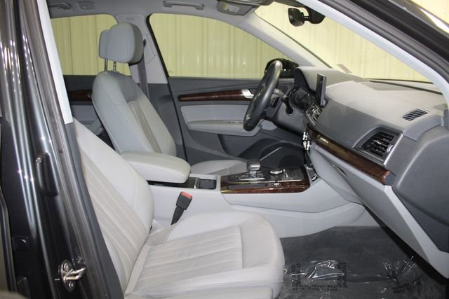 Used 2020 Audi Q5 2.0T Premium AWD/4WD image 26