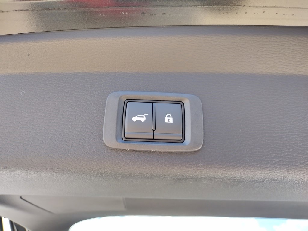 New 2025 Mitsubishi Outlander SE image 24