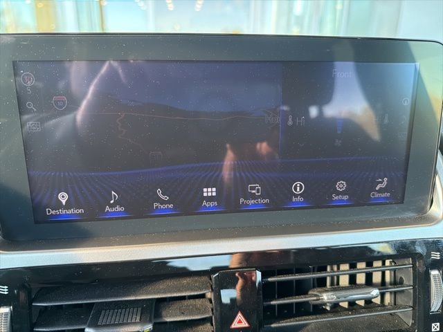 Used 2023 Lexus GX 460 Premium w/ Accessory Package AWD/4WD image 33
