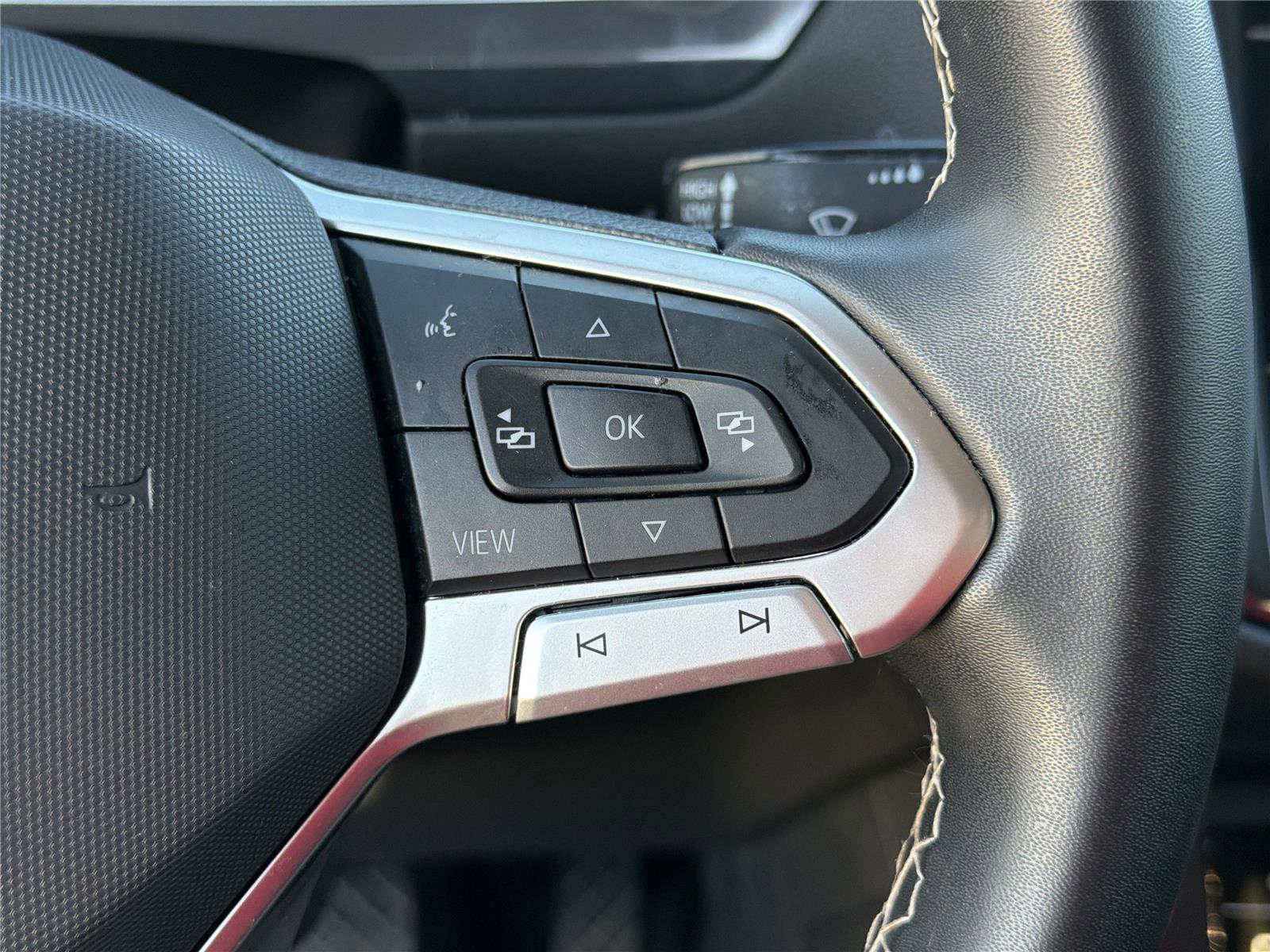 Used 2022 Volkswagen Tiguan SE image 24