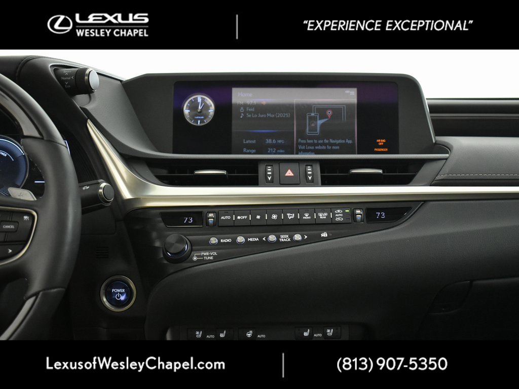 Used 2020 Lexus ES 300h w/ Premium Package image 30