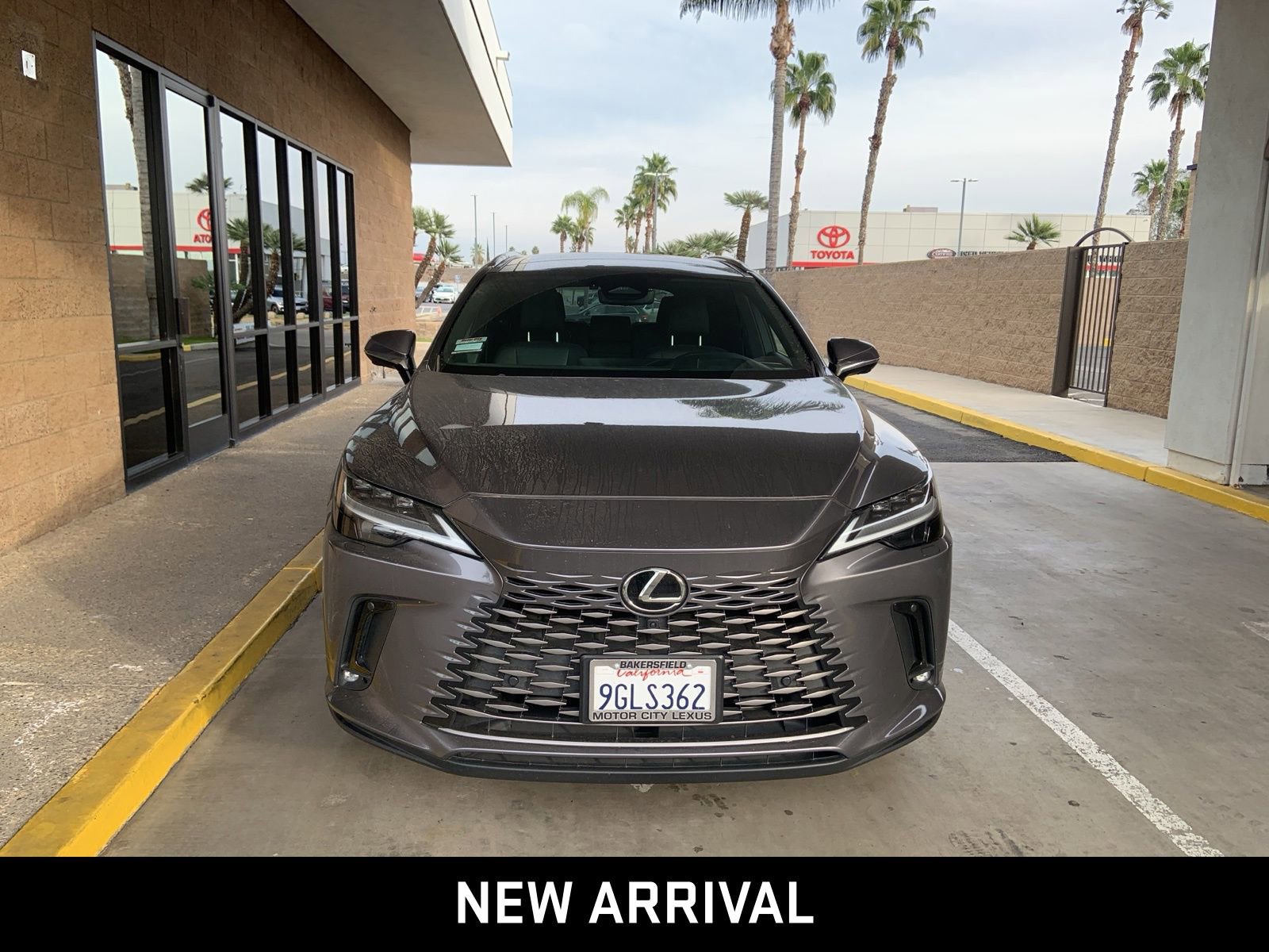 Used 2023 Lexus RX 350 Premium Plus image 2