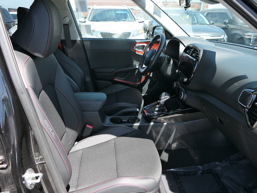 Used 2023 Kia Soul GT-Line FWD image 25