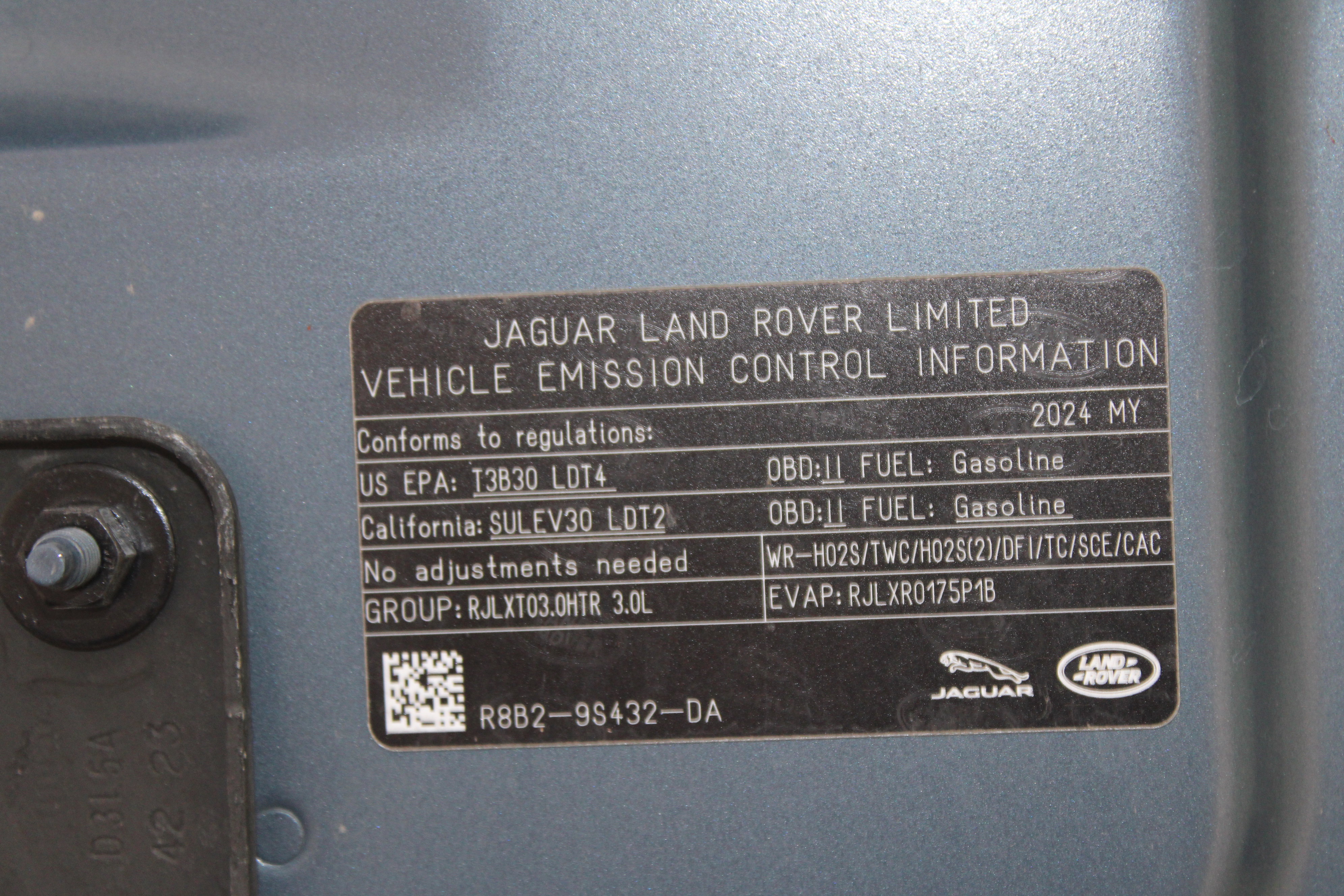 Used 2024 Land Rover Defender 110 S image 94
