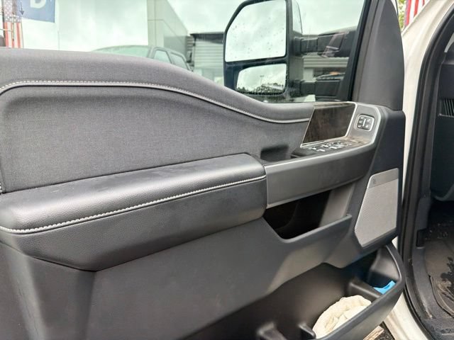 Used 2025 Ford F350 Lariat w/ Lariat Ultimate Package AWD/4WD image 18