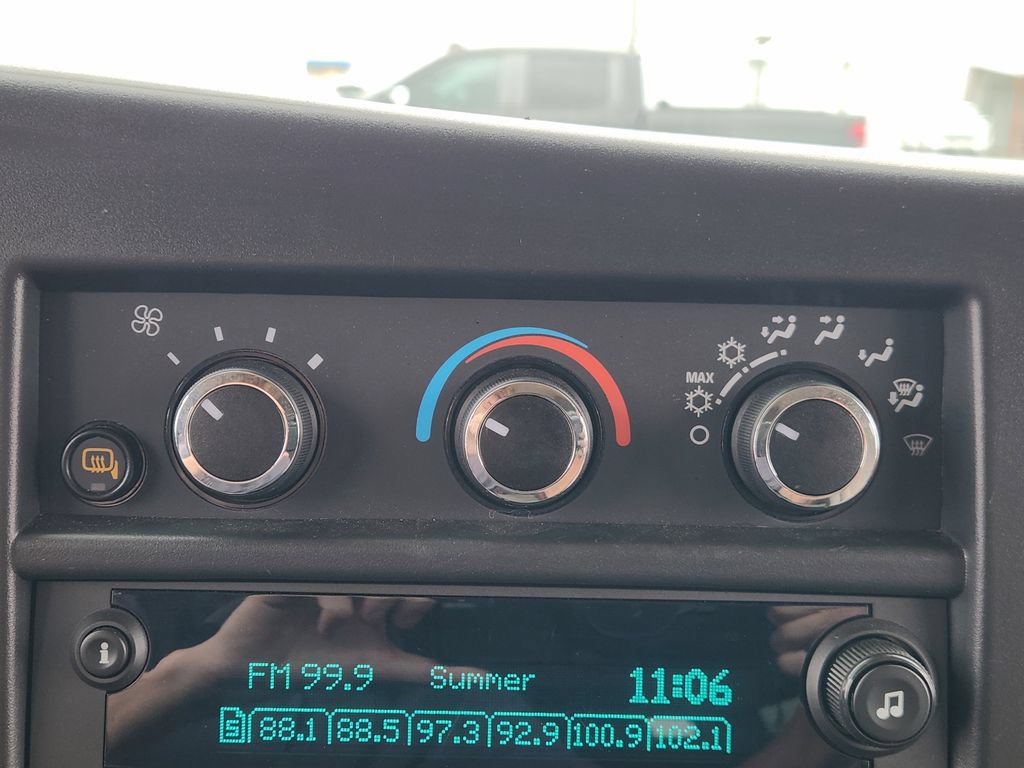 Used 2025 Chevrolet Express 3500 LS RWD image 18
