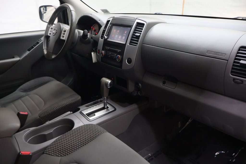 Used 2019 Nissan Frontier Desert Runner image 10