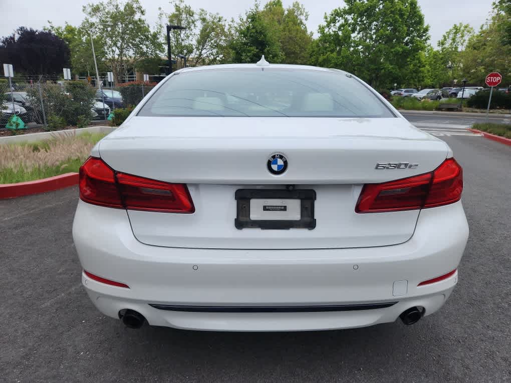 Used 2019 BMW 530e w/ Convenience Package RWD image 10