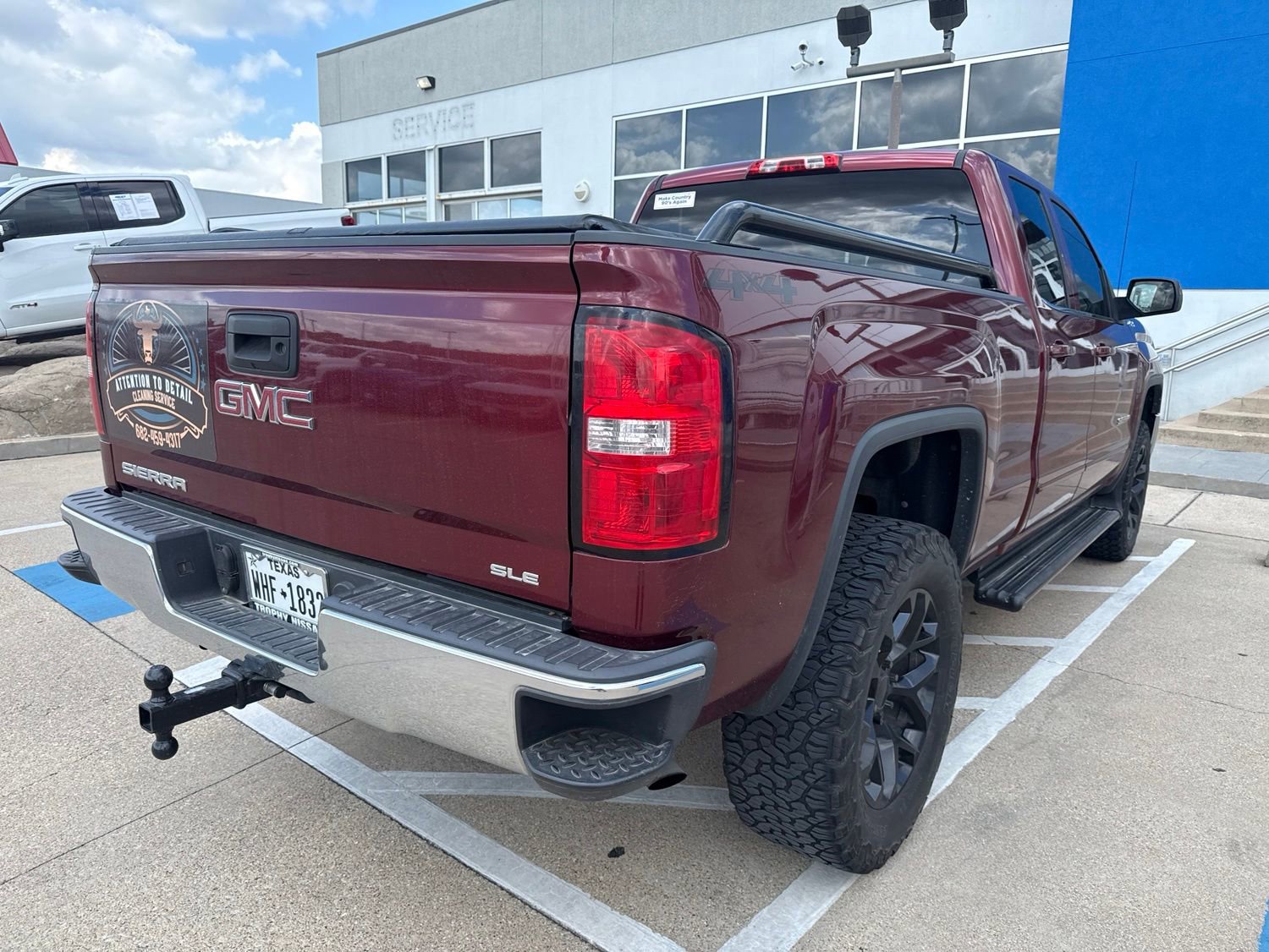 Used 2015 GMC Sierra 1500 SLE w/ SLE Value Package AWD/4WD image 5