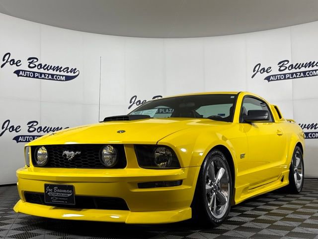 Used 2006 Ford Mustang GT Premium image 2