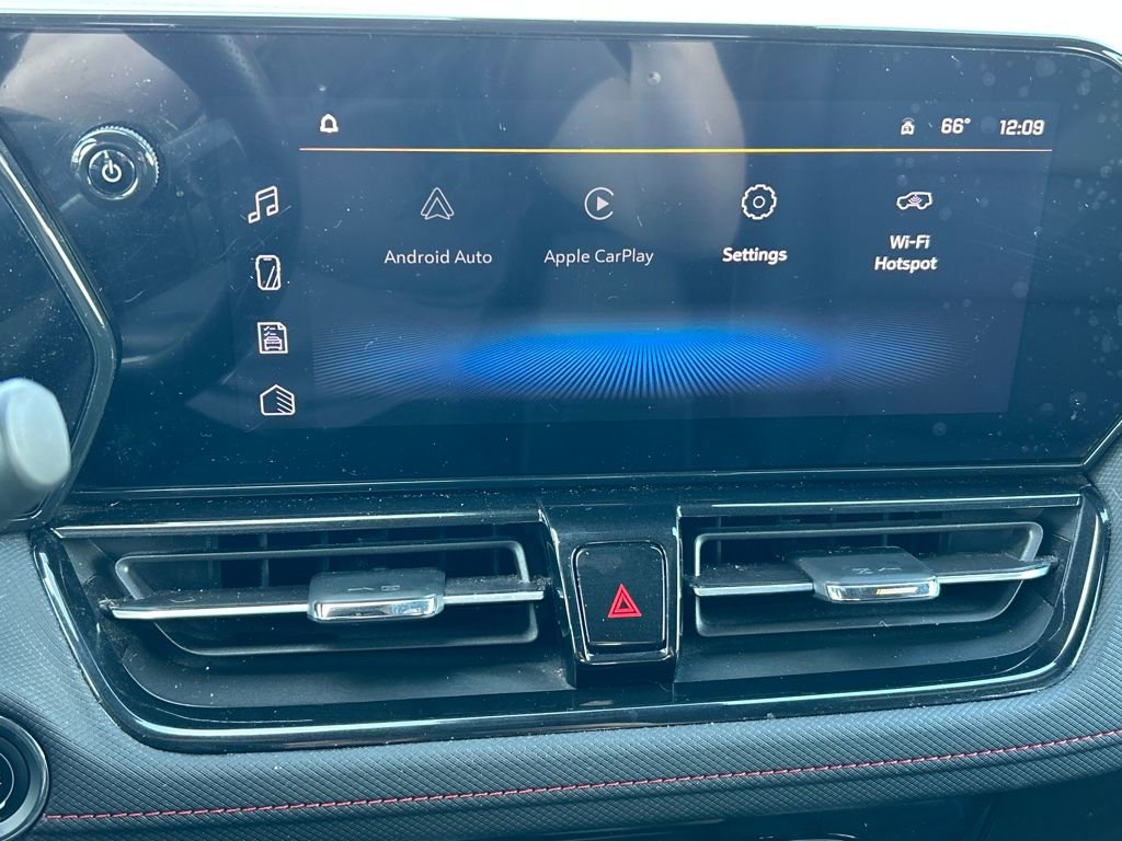 Used 2024 Chevrolet TrailBlazer RS w/ Driver Confidence Package image 10