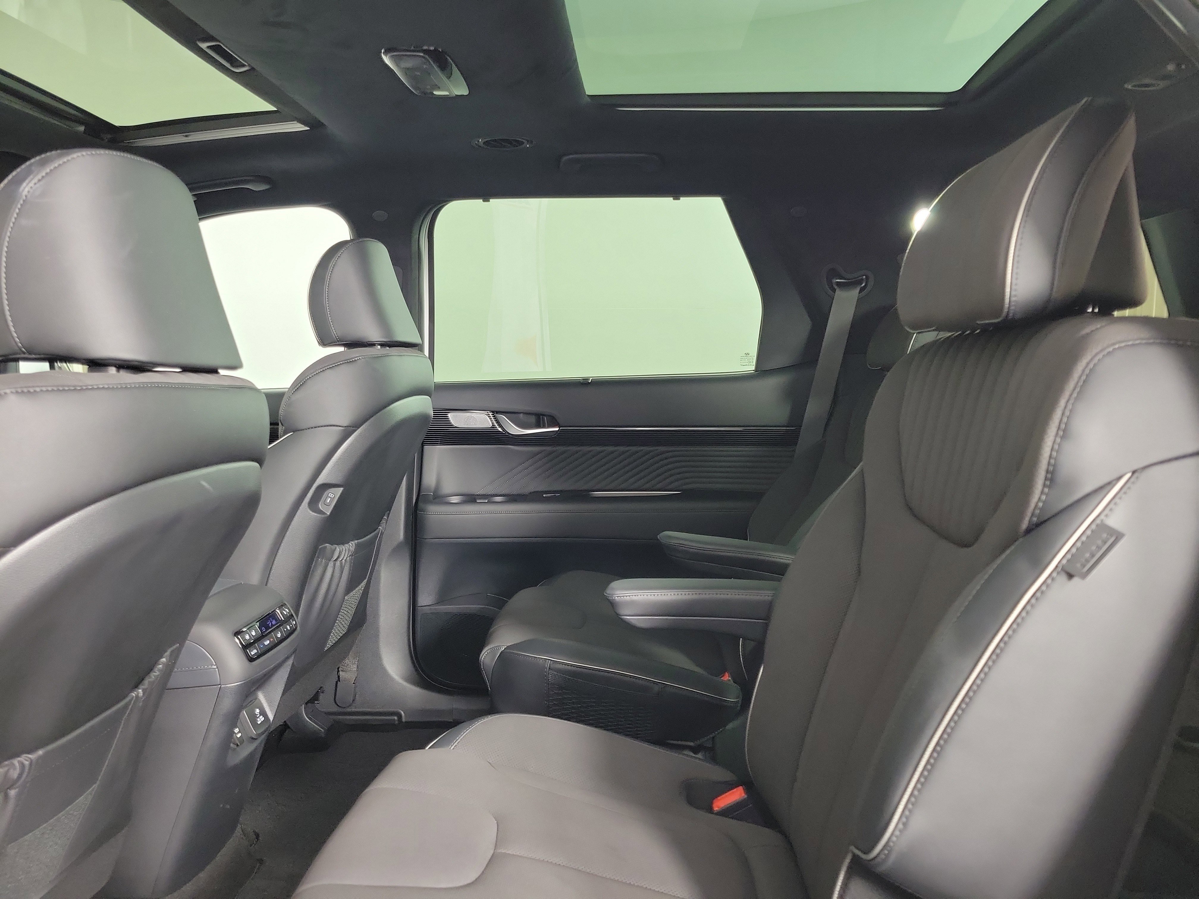New 2025 Hyundai Palisade Calligraphy image 29