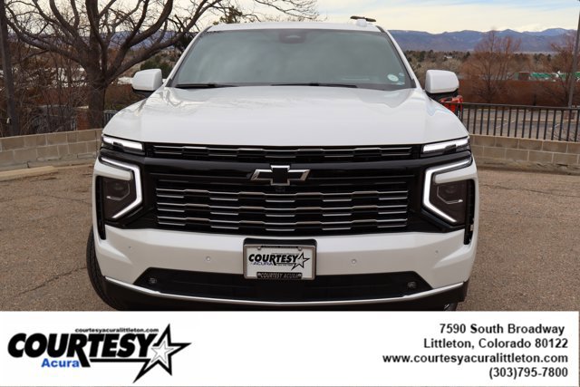 Used 2025 Chevrolet Tahoe High Country AWD/4WD image 2