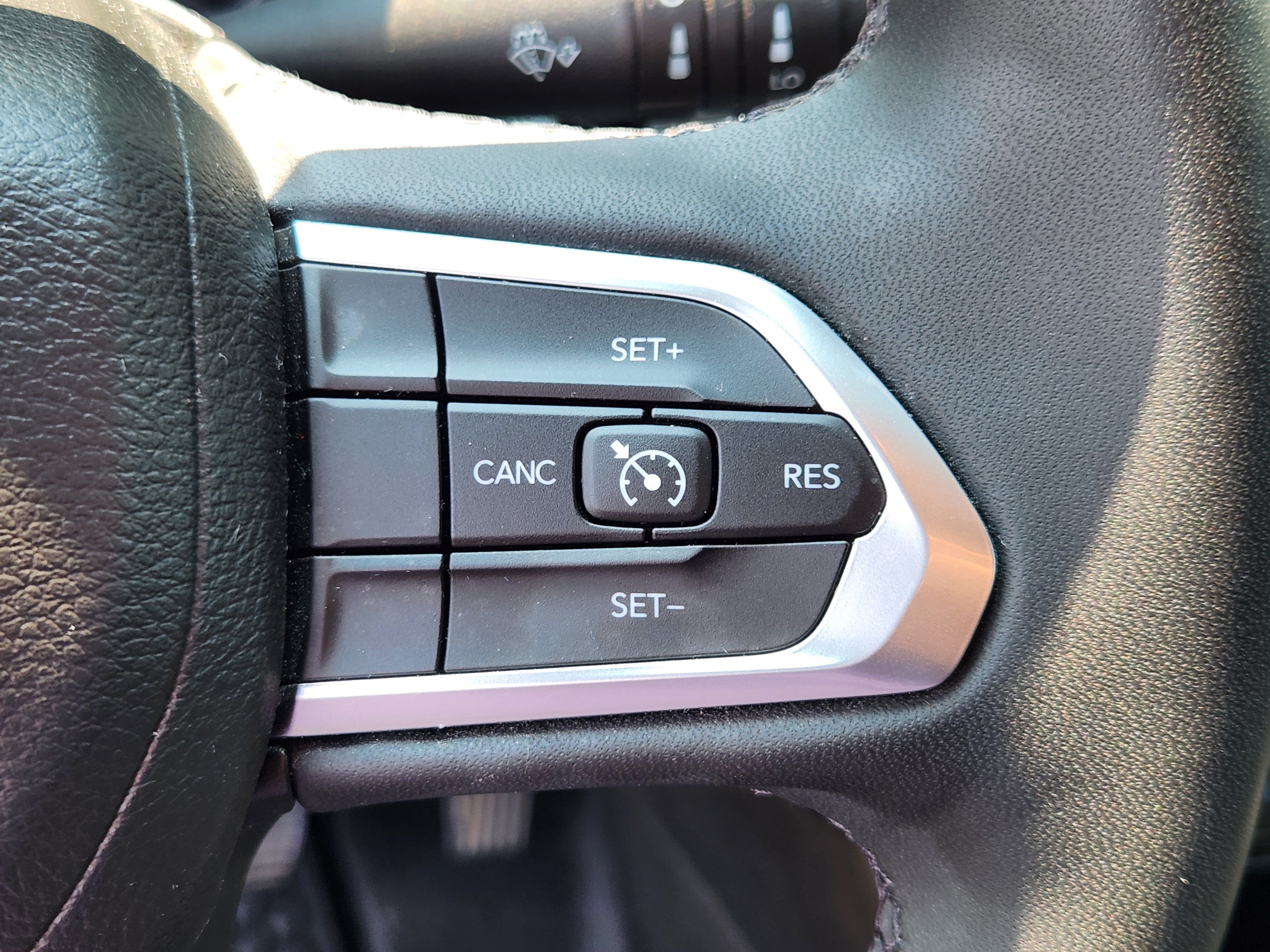Used 2023 Jeep Compass Latitude w/ Convenience Group AWD/4WD image 23