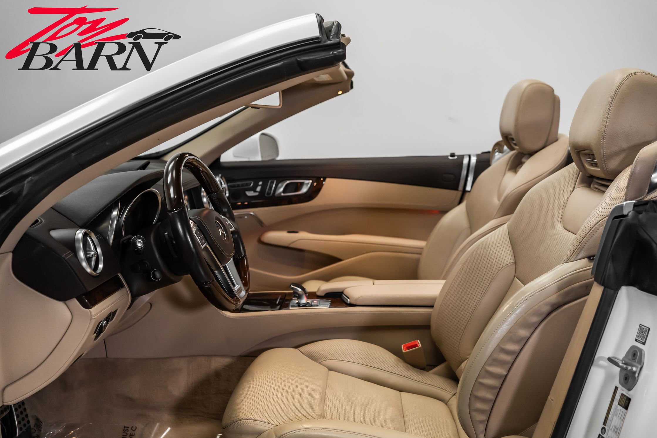 Used 2015 Mercedes-Benz SL 550 image 33