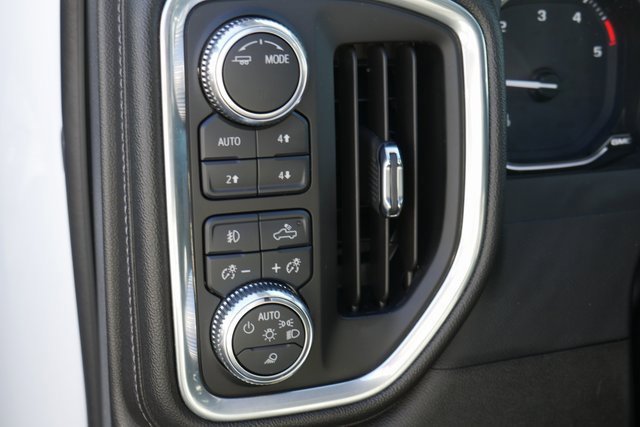 Used 2023 GMC Sierra 3500 SLT w/ SLT Premium Package image 18