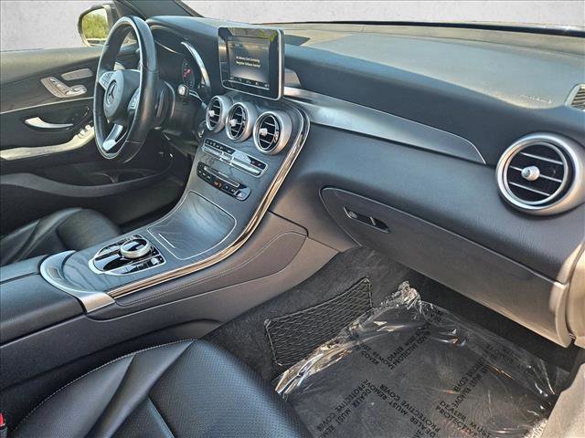 Used 2018 Mercedes-Benz GLC 300 4MATIC image 22