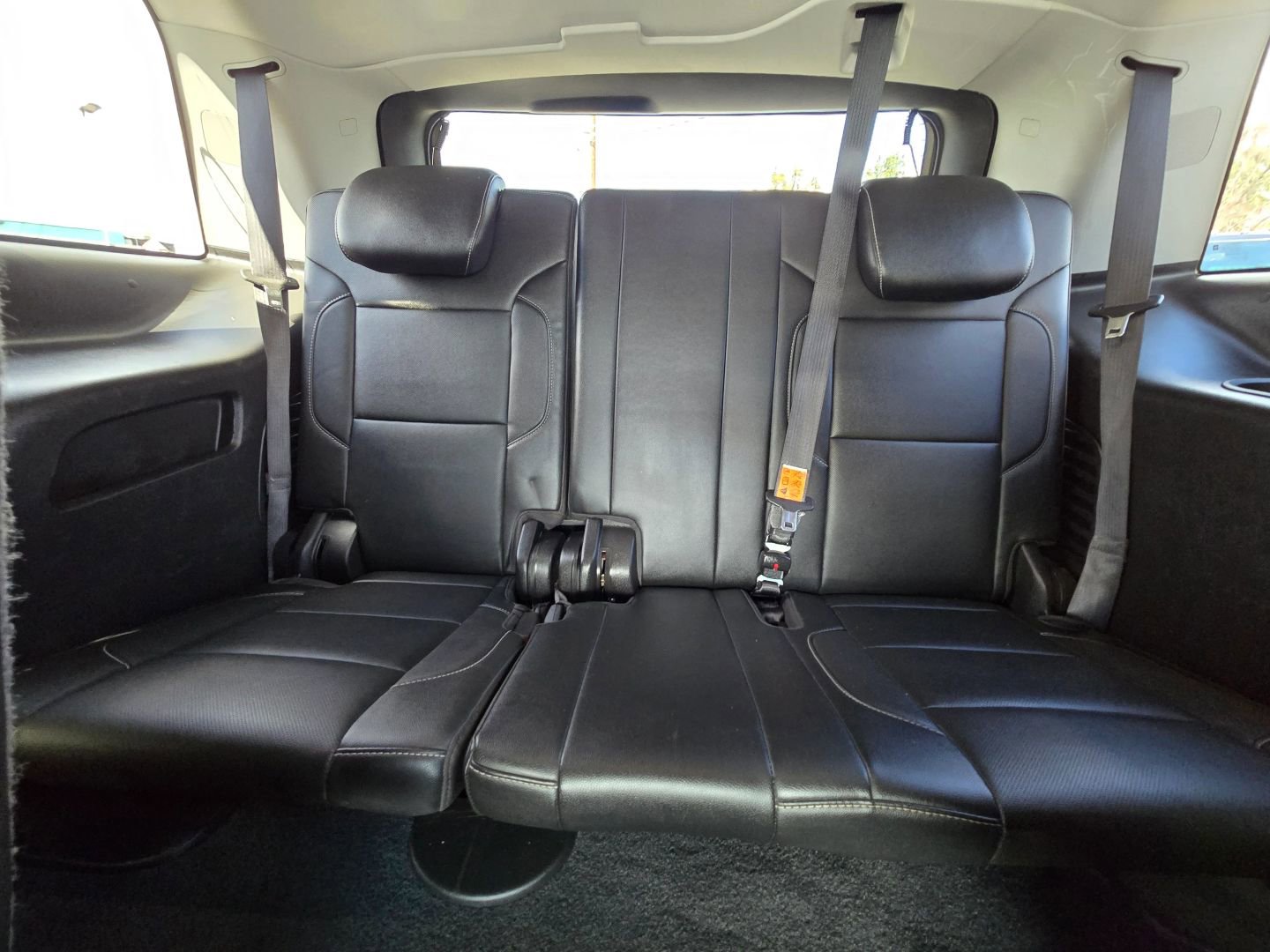 Used 2019 GMC Yukon SLT w/ Graphite Performance Edition image 14