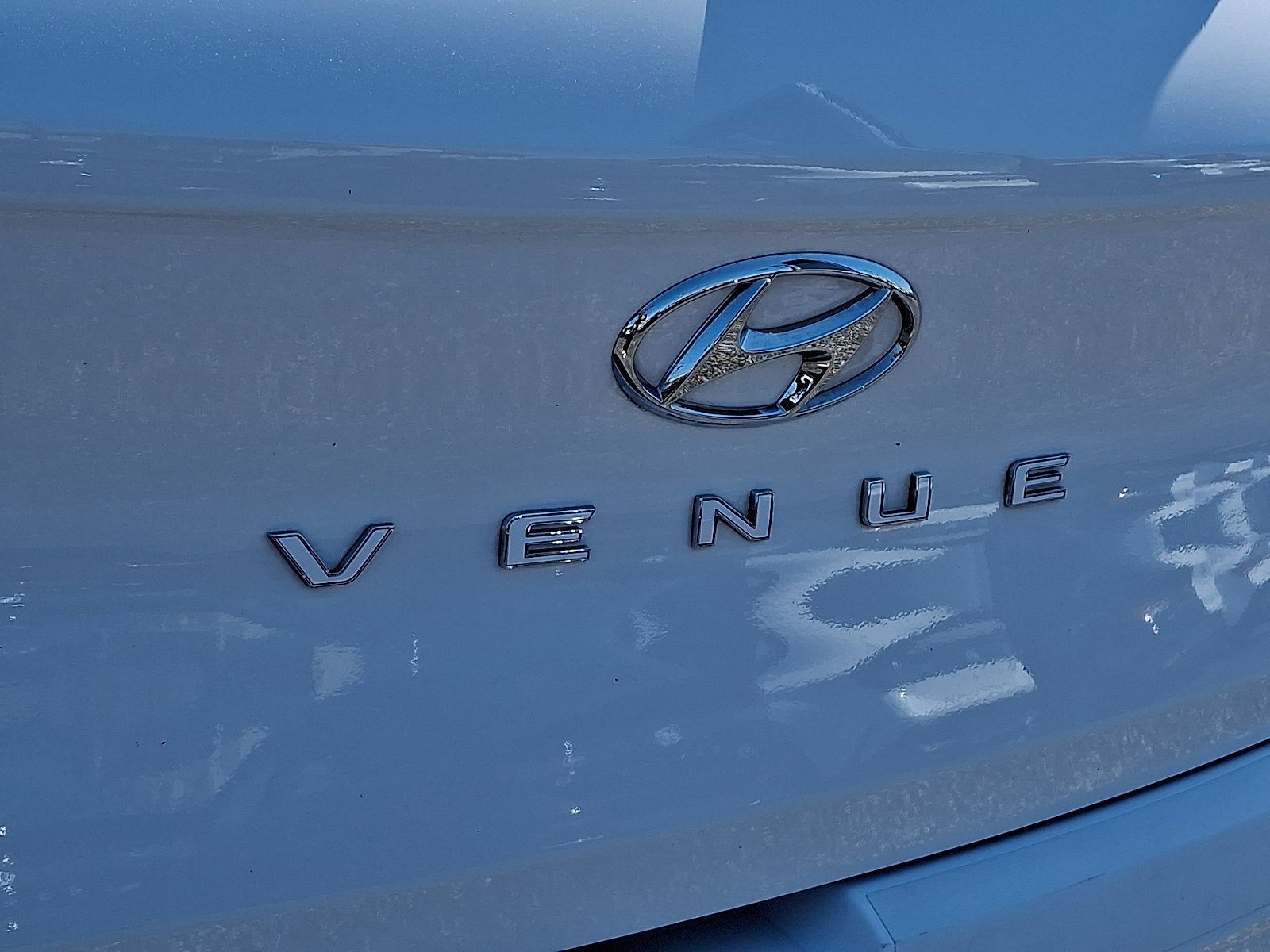 Certified 2023 Hyundai Venue SEL image 28