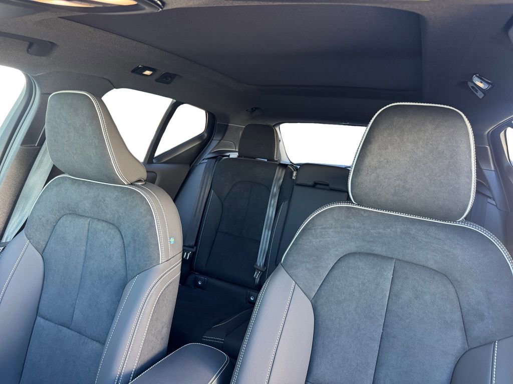 New 2026 Volvo EX40 Ultra AWD/4WD image 22