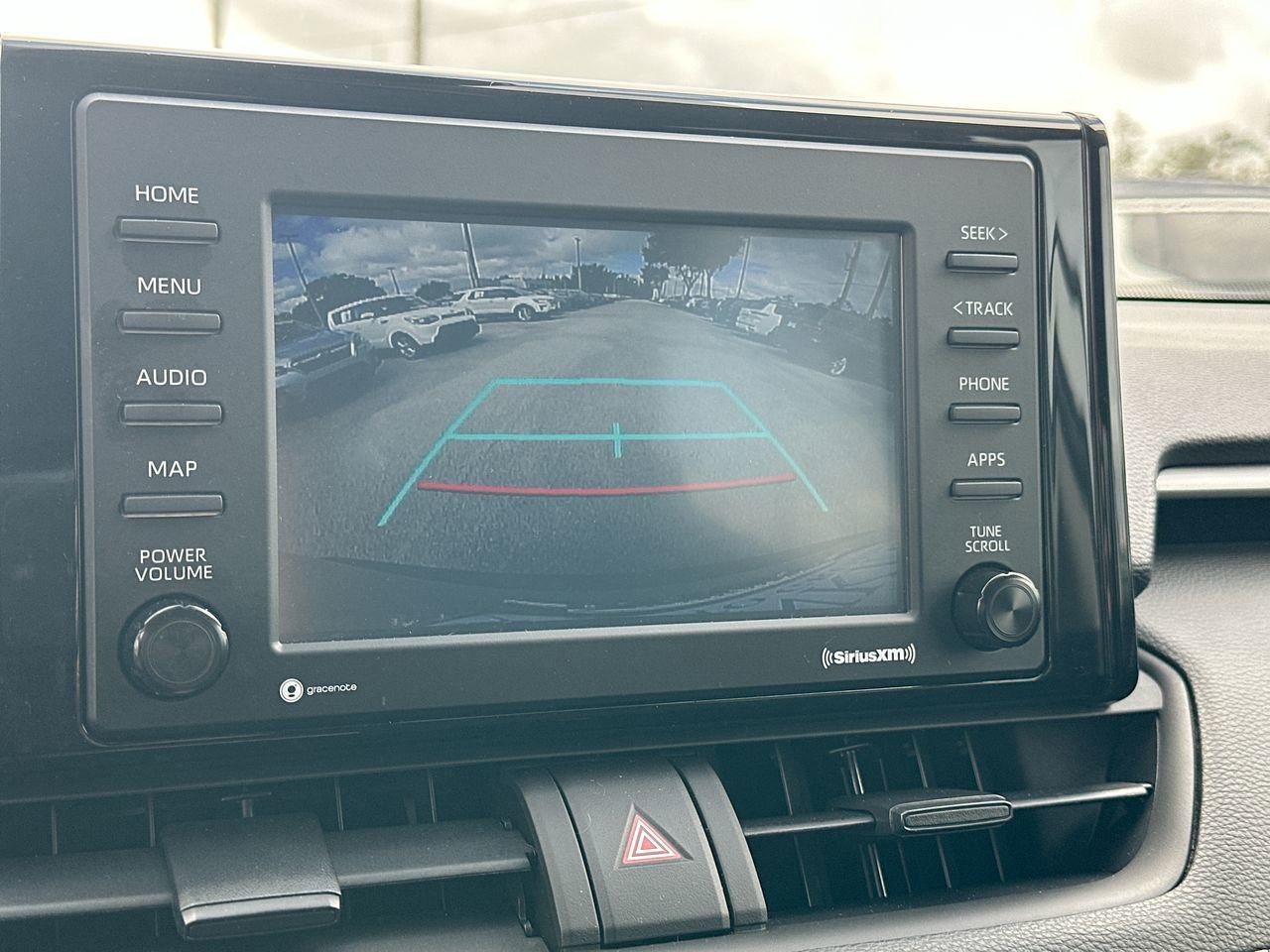 Used 2022 Toyota RAV4 LE image 19