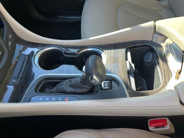 Used 2020 Buick Envision Essence FWD image 22