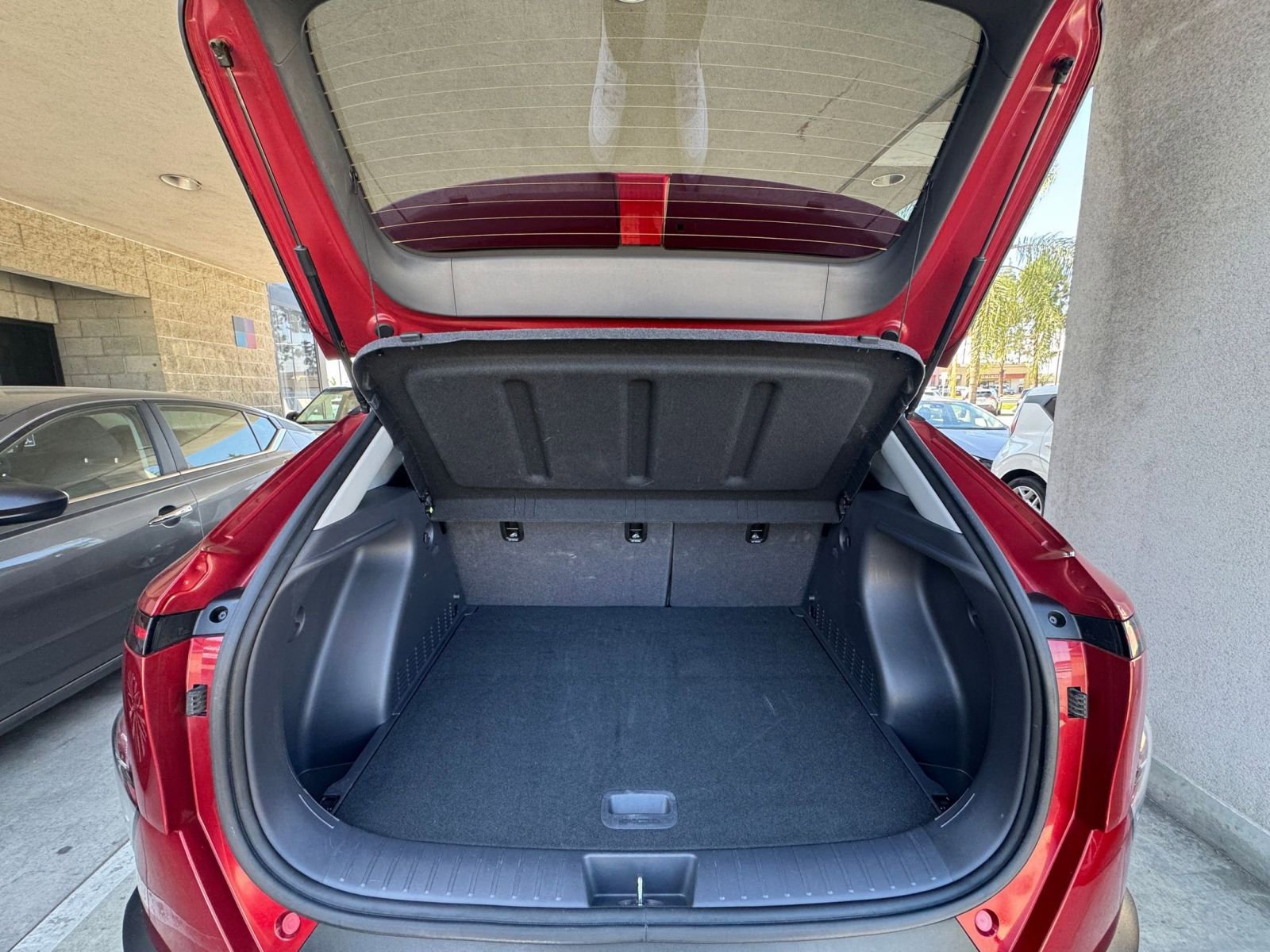 Used 2025 Hyundai Kona SEL image 32