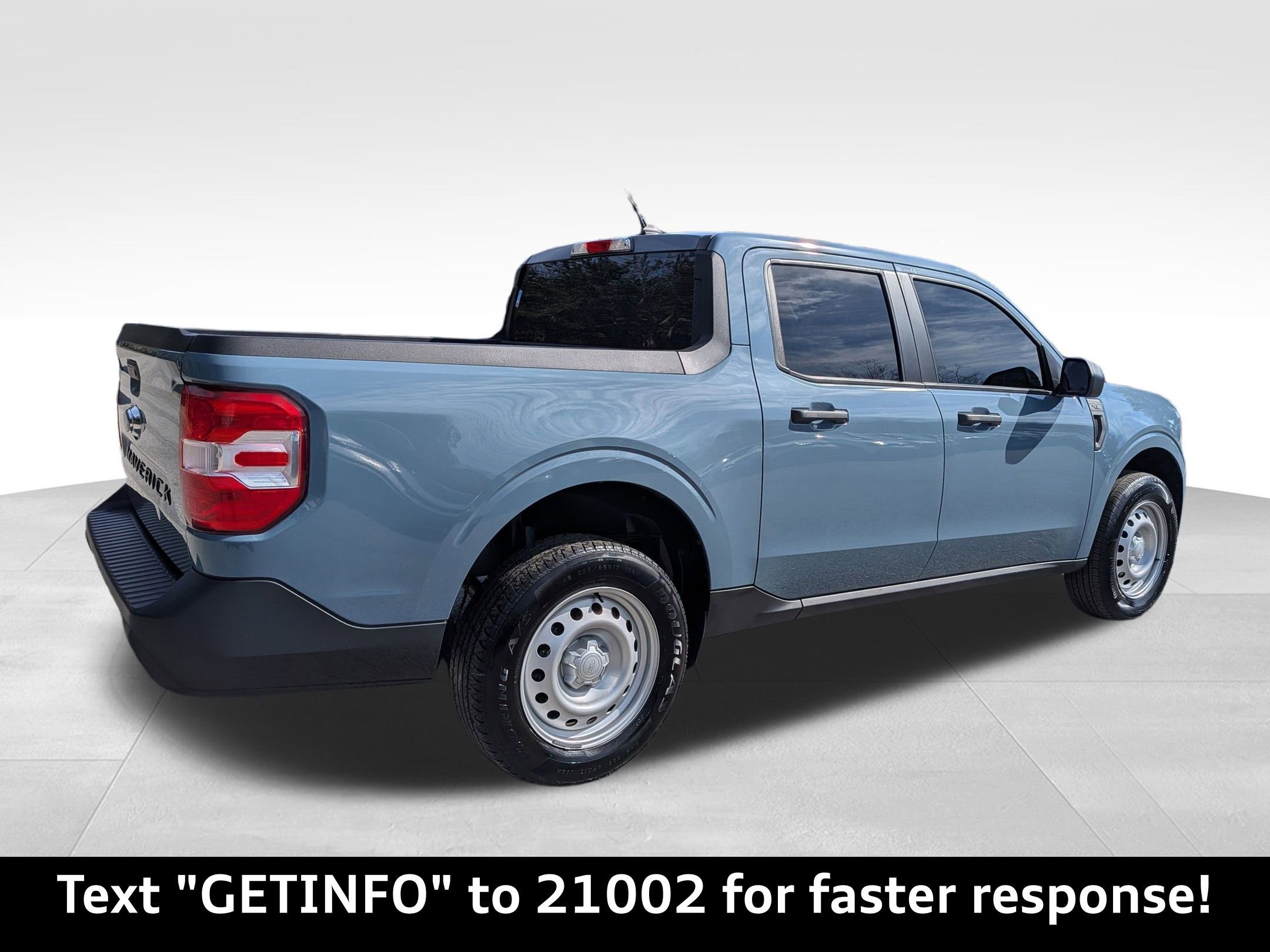 Used 2022 Ford Maverick XL image 3