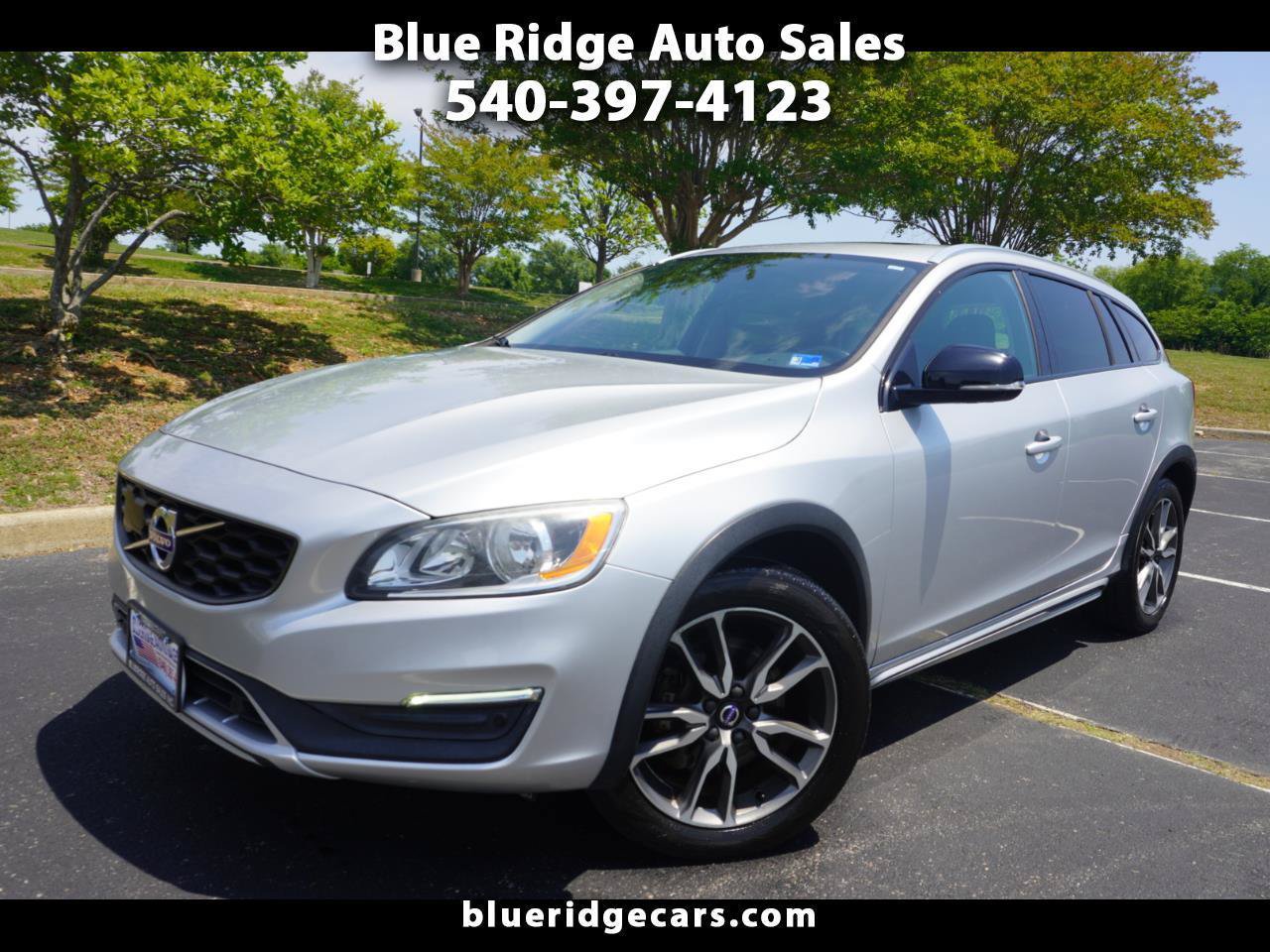 Used 2018 Volvo V60 T5 Cross Country w/ Convenience Package AWD/4WD image 1