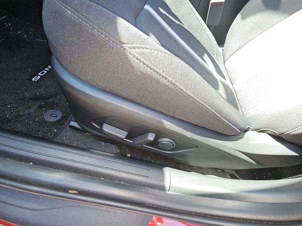 Used 2025 Hyundai Sonata SEL FWD image 14