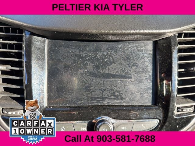 Used 2022 Chevrolet Trax LT w/ LT Convenience Package image 19