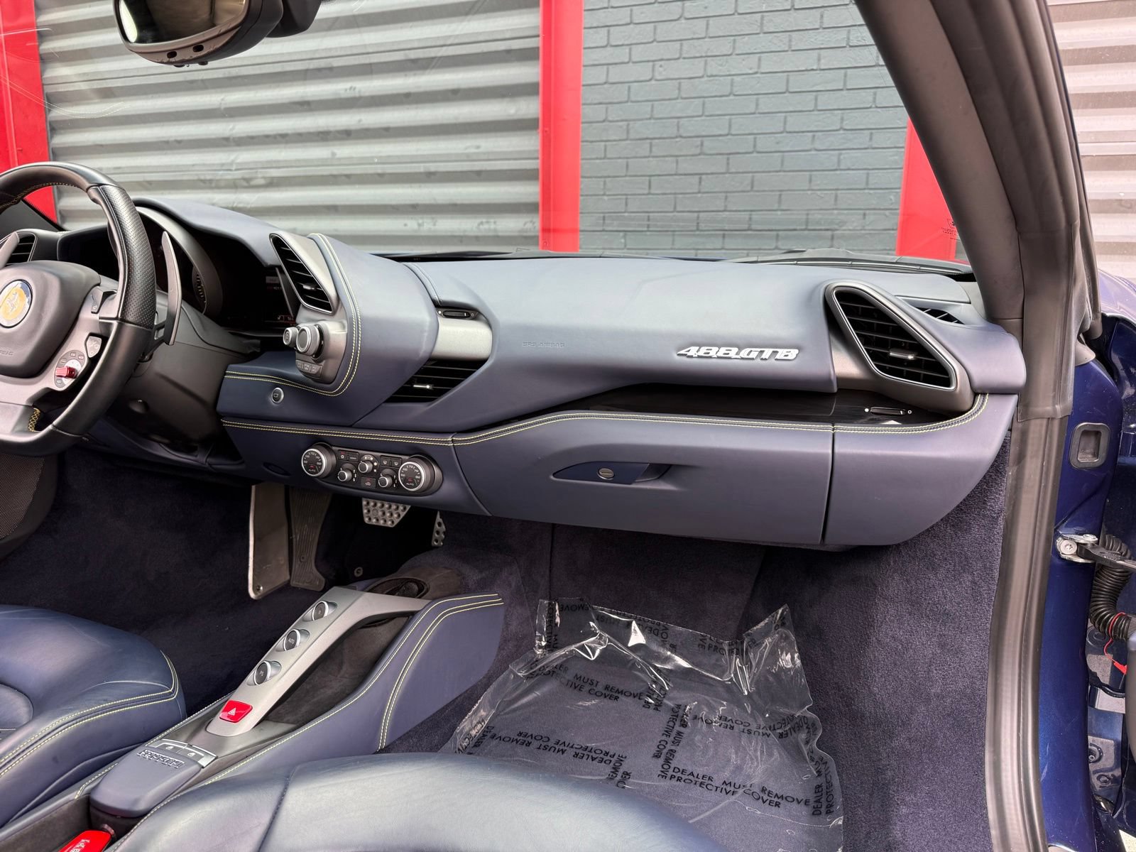 Used 2017 Ferrari 488 GTB RWD image 37