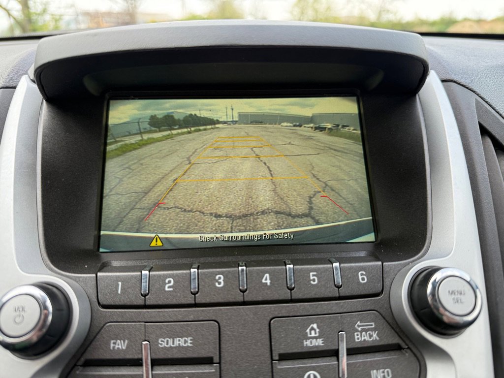 Used 2017 Chevrolet Equinox LT w/ Convenience Package AWD/4WD image 14