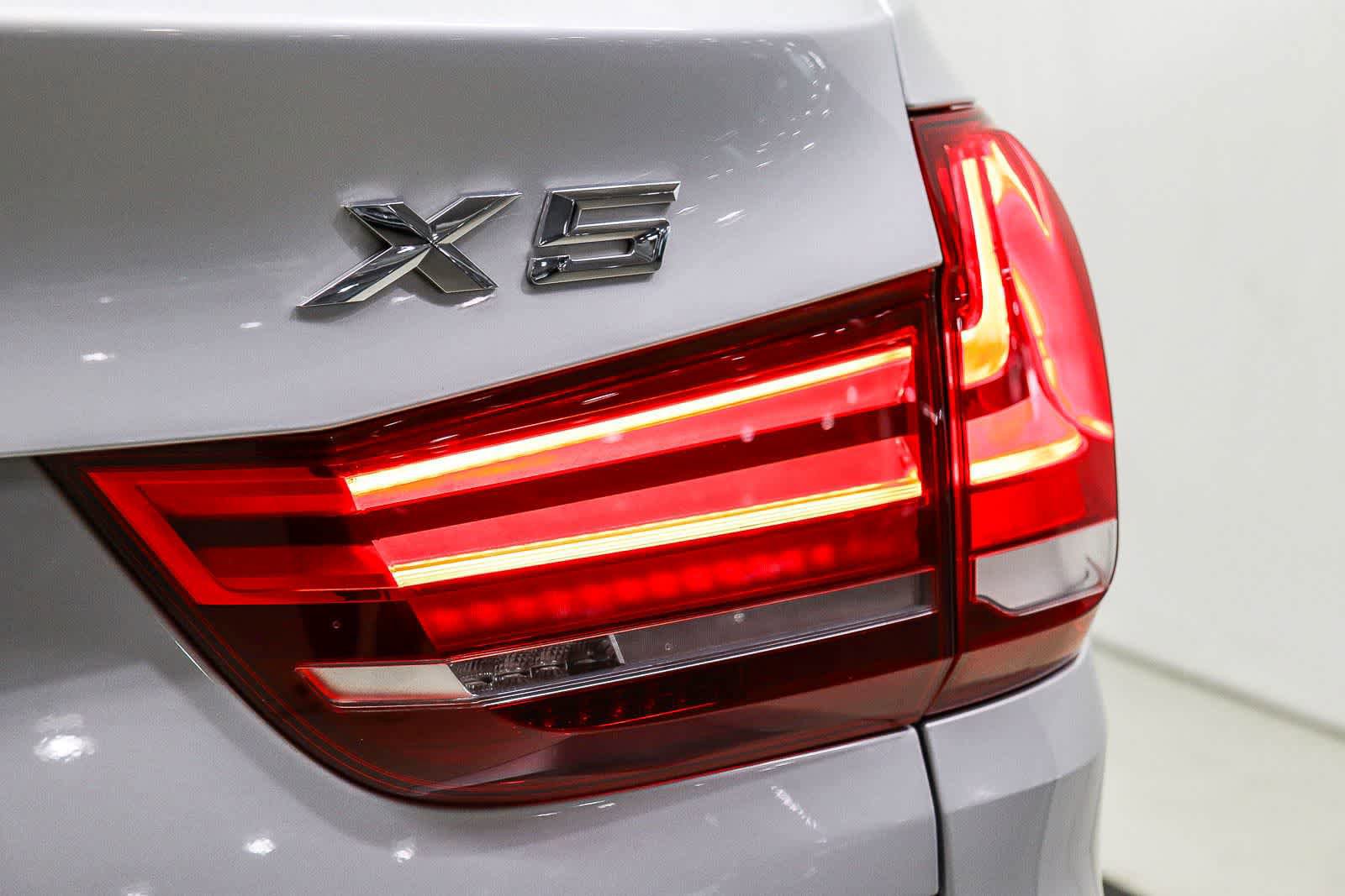 Used 2018 BMW X5 xDrive40e w/ Premium Package AWD/4WD image 11