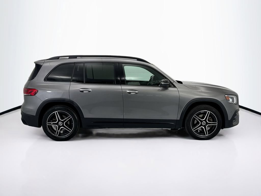 Certified 2022 Mercedes-Benz GLB 250 4MATIC image 4
