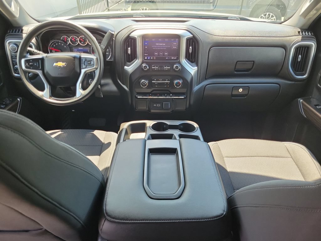 Used 2020 Chevrolet Silverado 1500 LT AWD/4WD image 12