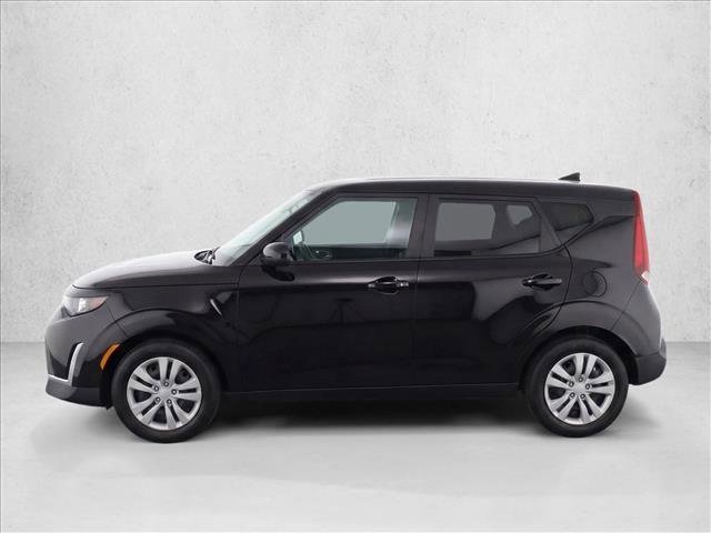 Used 2023 Kia Soul LX image 4