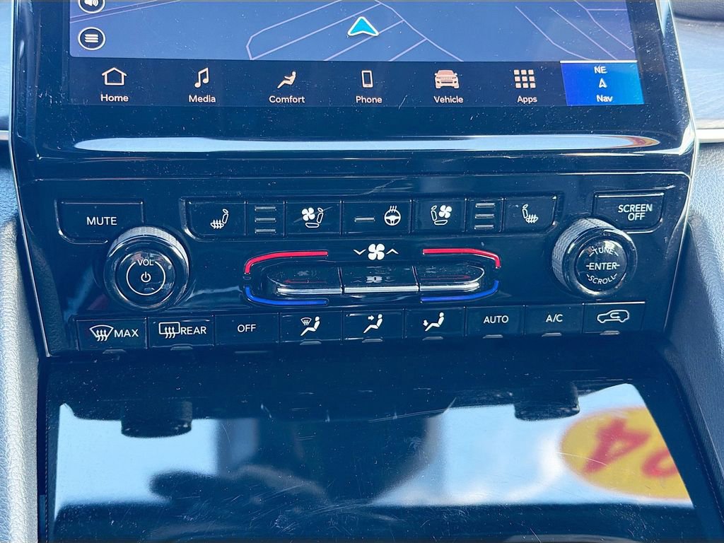 Used 2024 Jeep Grand Cherokee L Limited w/ Luxury Tech Group II image 38