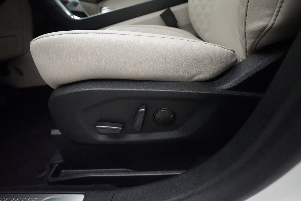 Used 2024 Ford Edge Titanium image 31