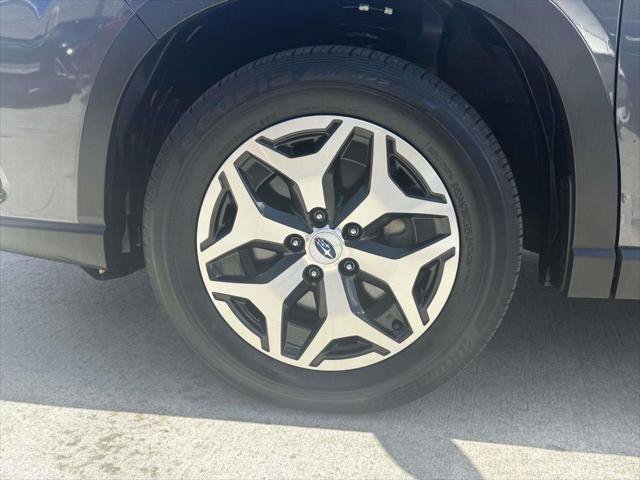 Used 2023 Subaru Forester Premium AWD/4WD image 7