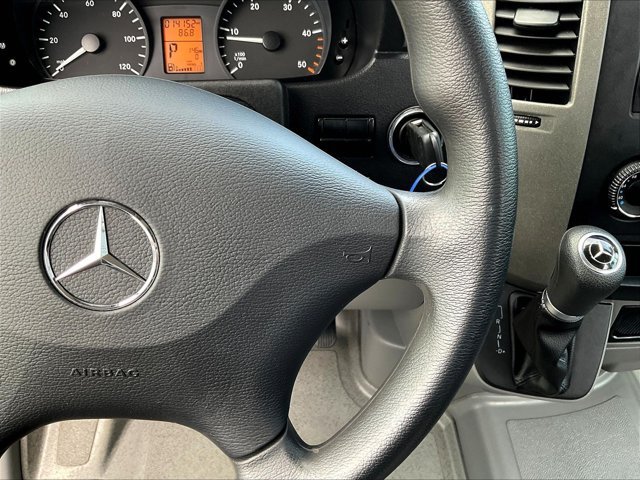 Used 2016 Mercedes-Benz Sprinter 2500 image 20
