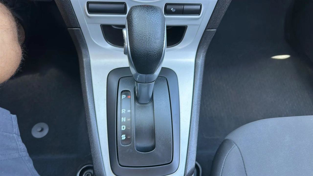 Used 2017 Ford Fiesta SE FWD image 35