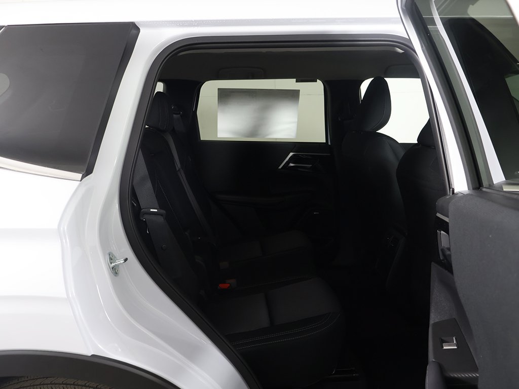 New 2026 Mitsubishi Outlander ES AWD/4WD image 29