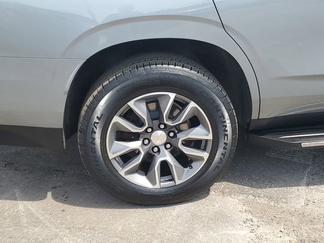 Used 2023 Chevrolet Tahoe LT w/ LT Signature Package AWD/4WD image 5